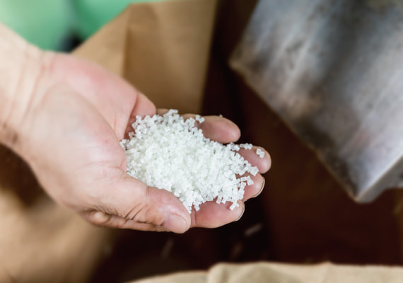 高品質なプラスチック,合成樹脂原料